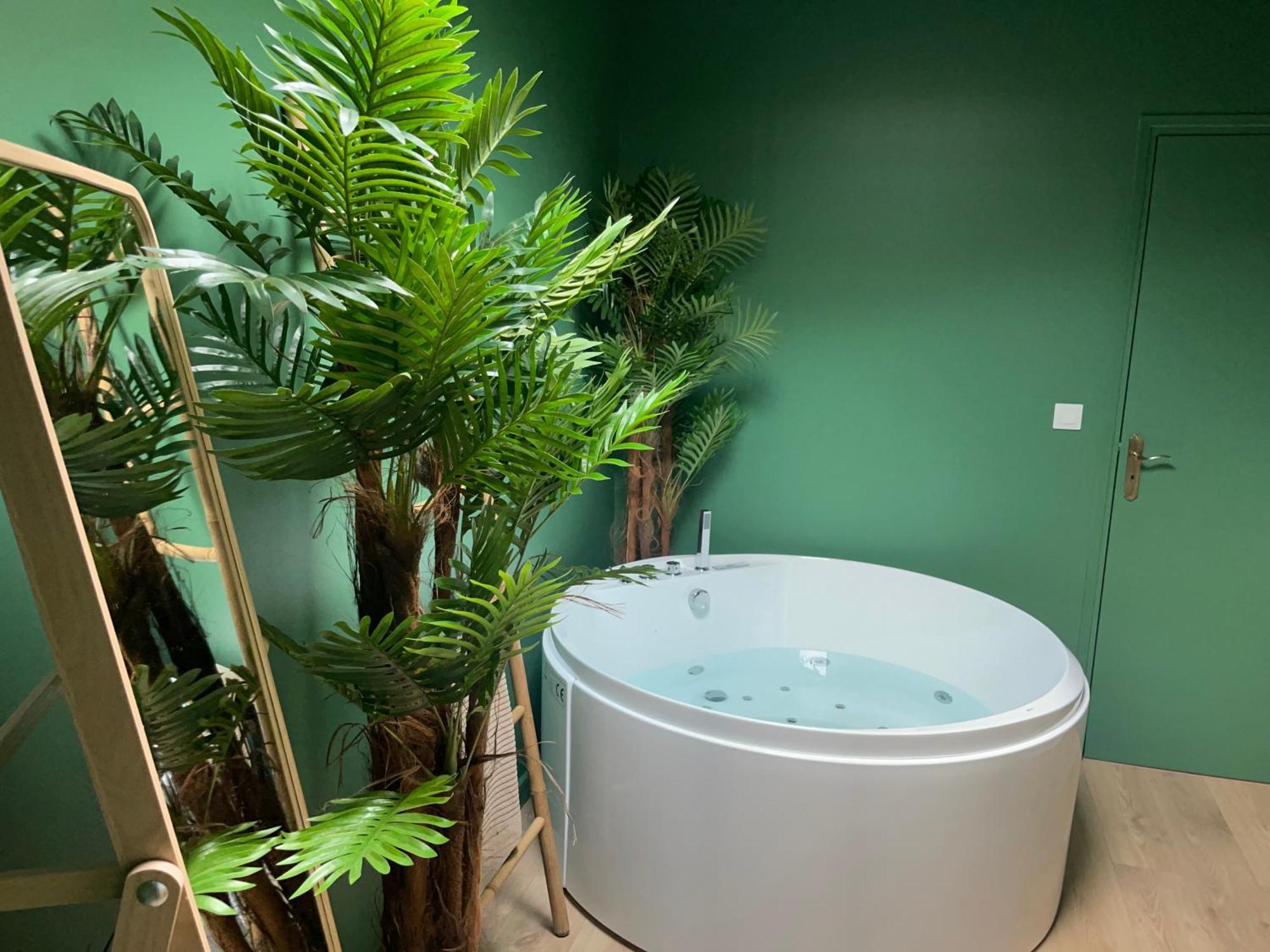 Evasion Exotique - Suite Selva - Jaccuzzi Privatif アミアン エクステリア 写真